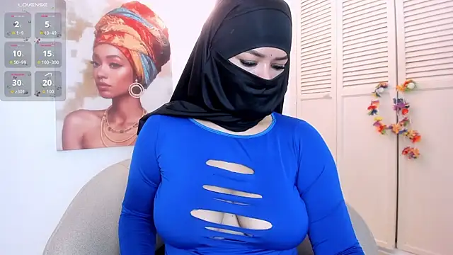 Layla arabelle online show from 11.23.25