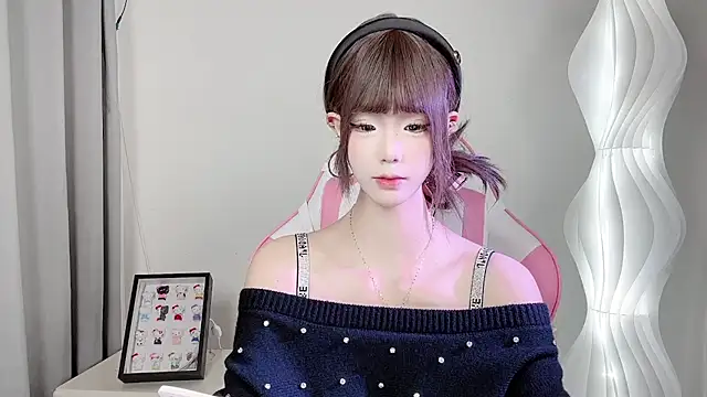 Snapshot of Gogo-888 chatting on 11.08.25 Gogo-888 online show from 11.08.25