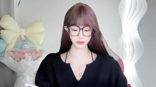 Snapshot of Gogo-888 chatting on 11.19.25 Gogo-888 online show from 11.19.25