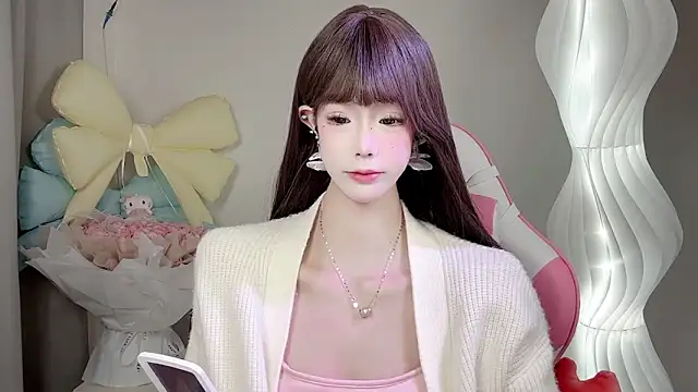 Snapshot of Gogo-888 chatting on 11.22.25 Gogo-888 online show from 11.22.25