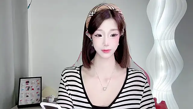 Snapshot of Gogo-888 chatting on 11.30.25 Gogo-888 online show from 11.30.25