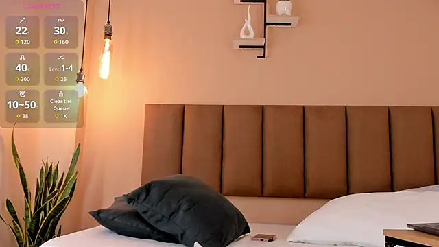 Snapshot of honeygray02 chatting on 12.05.25 honeygray02 online show from 12.05.25