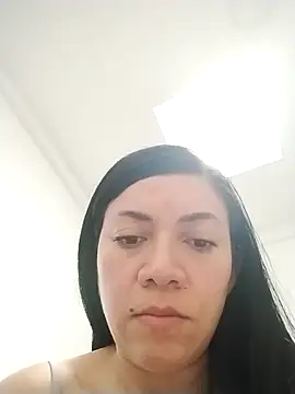 scarlet evanss online show from 03.22.25