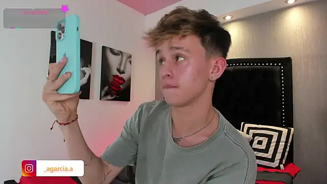 Snapshot of LiamWildx20 chatting on 03.01.26 LiamWildx20 online show from 03.01.26