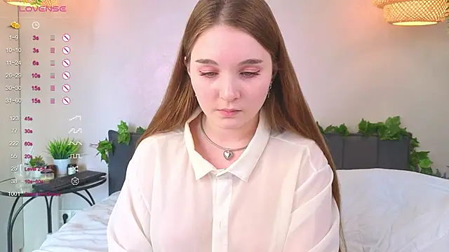 Snapshot of ConstanceHelms chatting on 09.22.25 ConstanceHelms online show from 09.22.25