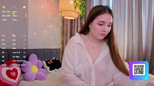 ConstanceHelms online show from 04.11.26