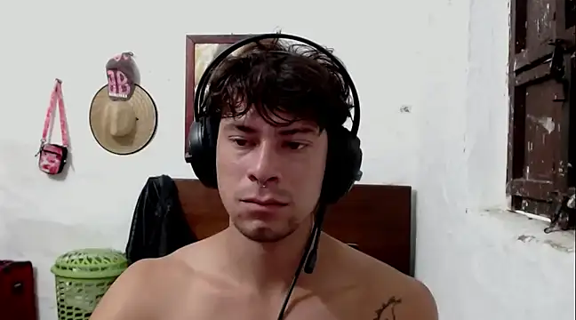 Snapshot of billykink chatting on 03.17.25 billykink online show from 03.17.25