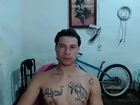 Snapshot of billykink chatting on 10.08.25 billykink online show from 10.08.25