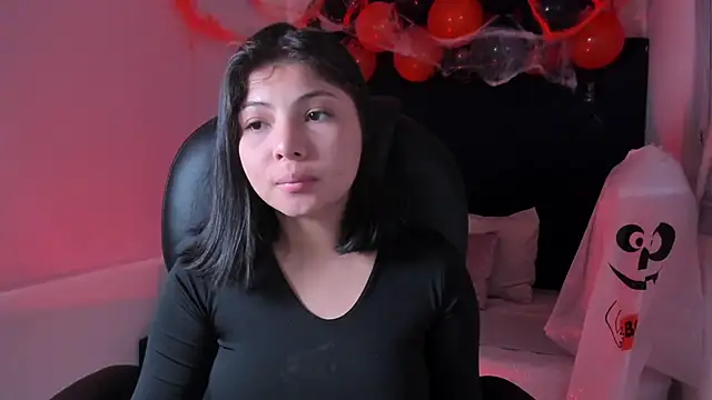 Snapshot of abby_roux chatting on 10.12.25 abby roux online show from 10.12.25