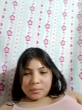 Snapshot of abby_roux chatting on 10.16.25 abby roux online show from 10.16.25