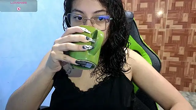 Snapshot of Mabbaldama chatting on 09.17.25 Mabbaldama online show from 09.17.25