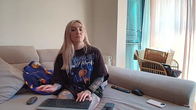 tattoobbgirl online show from 04.22.26