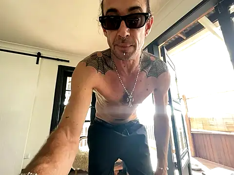 Snapshot of mastertittiefkr chatting on 11.07.25 mastertittiefkr online show from 11.07.25