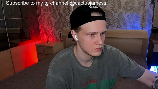 Snapshot of Cactus__James chatting on 10.28.25 Cactus James online show from 10.28.25