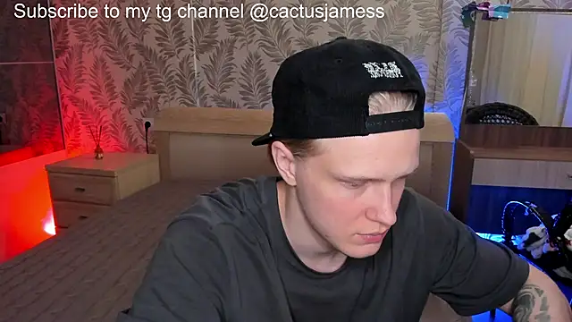 Snapshot of Cactus__James chatting on 11.02.25 Cactus James online show from 11.02.25