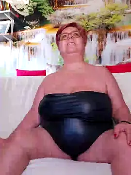 QueenPammy1 online show from 02.13.25