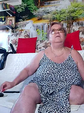 QueenPammy1 online show from 09.14.25