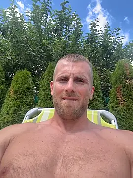 Snapshot of trainwithme chatting on 06.16.26 trainwithme online show from 06.16.26