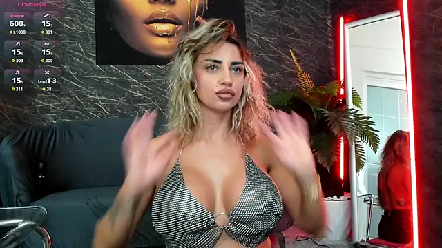 IzabelaTessa online show from 10.27.25