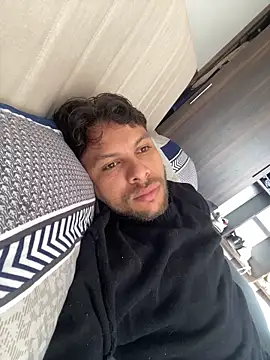 Snapshot of haku_kanjy chatting on 11.03.25 haku kanjy online show from 11.03.25