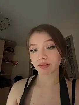 Snapshot of GinnyBlacky chatting on 11.22.25 GinnyBlacky online show from 11.22.25