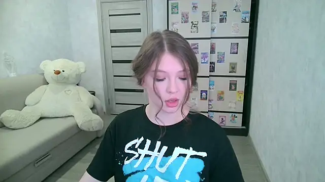 Snapshot of GinnyBlacky chatting on 06.05.26 GinnyBlacky online show from 06.05.26