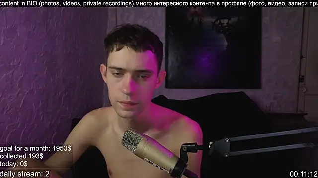 Snapshot of w0rkman chatting on 10.08.25 w0rkman online show from 10.08.25