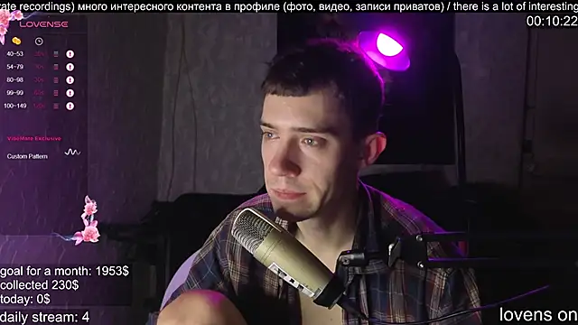 Snapshot of w0rkman chatting on 10.09.25 w0rkman online show from 10.09.25