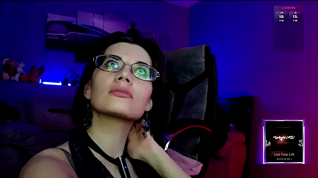 Snapshot of MilanaPure chatting on 02.27.25 MilanaPure online show from 02.27.25