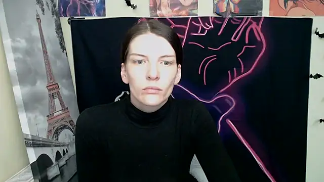 VanessaRey  online show from 03.18.25