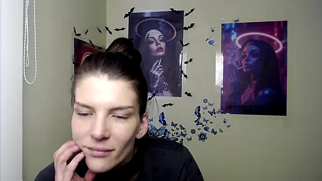 VanessaRey  online show from 03.20.25