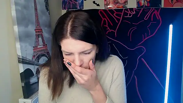 VanessaRey  online show from 10.17.25