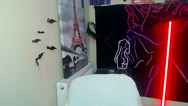 VanessaRey  online show from 11.13.25