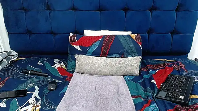 Snapshot of AriesCake chatting on 01.15.26 AriesCake online show from 01.15.26