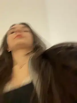 Snapshot of MilaBee chatting on 02.14.26 MilaBee online show from 02.14.26