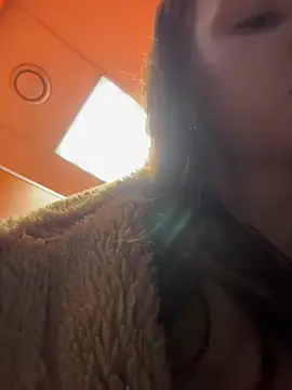 MilaBee online show from 04.02.26