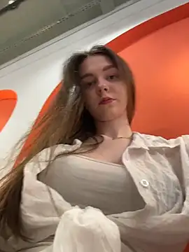 MilaBee online show from 07.05.26