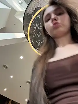 MilaBee online show from 07.08.26