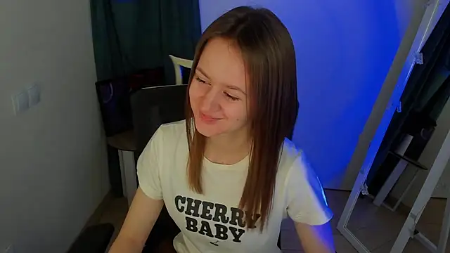 Snapshot of Catherine_e chatting on 11.17.25 Catherine e online show from 11.17.25