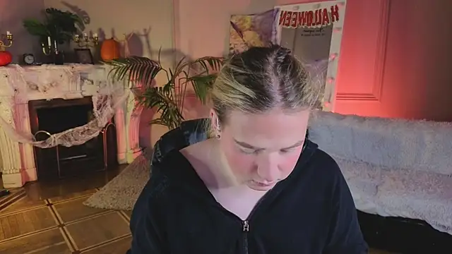 Snapshot of Jes_Solar chatting on 11.01.25 Jes Solar online show from 11.01.25