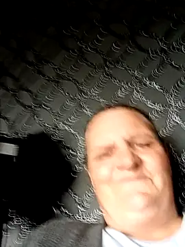 MissQueenBeex online show from 09.17.25