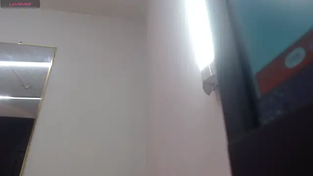 nei girl online show from 04.10.26