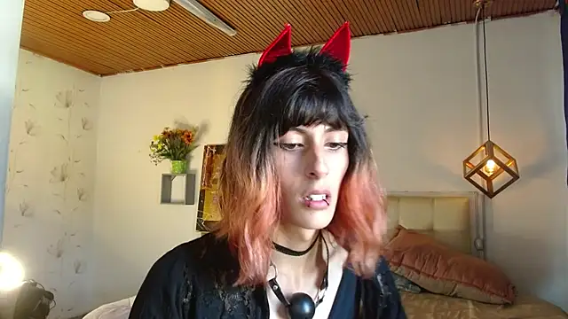Snapshot of goth_minerva chatting on 03.19.25 goth minerva online show from 03.19.25