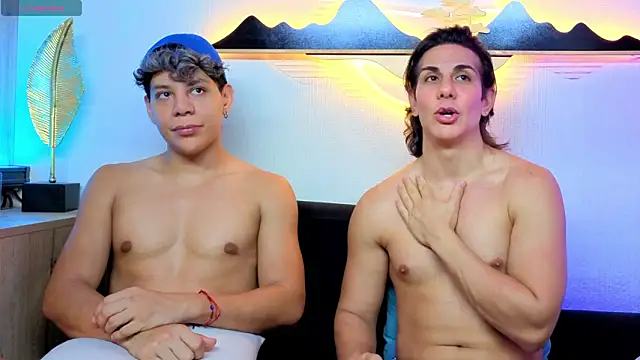 Snapshot of Almiboys chatting on 03.06.26 Almiboys online show from 03.06.26