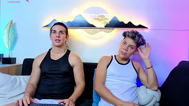 Snapshot of Almiboys chatting on 03.12.26 Almiboys online show from 03.12.26