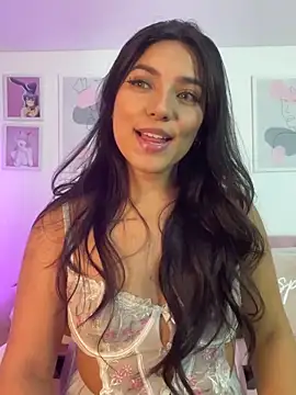 ariana bae  online show from 03.18.25