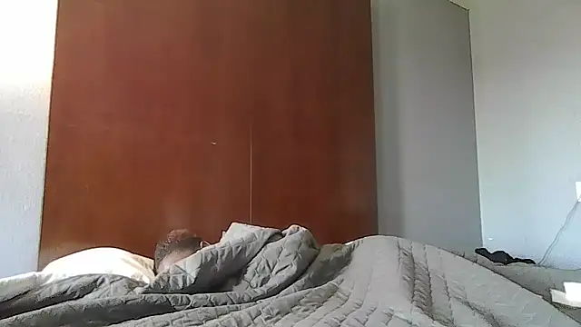 Snapshot of msvelvet20 chatting on 03.18.25 msvelvet20 online show from 03.18.25