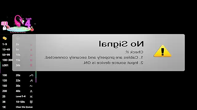 Snapshot of LuxSopphia chatting on 06.18.26 LuxSopphia online show from 06.18.26