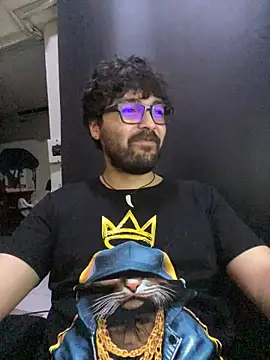 Snapshot of Freakydrag chatting on 11.15.25 Freakydrag online show from 11.15.25