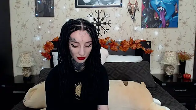 Velvetbat online show from 10.18.25